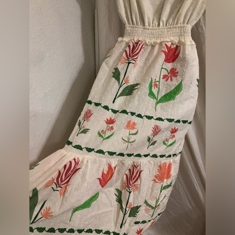 Cream multi floral‎ v-neck ruffled shoulder smocked dress size Small brand new - Picture 15 of 16